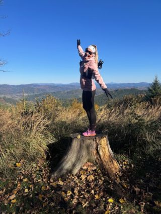 To byl tak krásný den🍁👯‍♀️ ..tak ještě pár fotek než se pustíme do těch zimních 🙊❄️☃️ @majajaskova . #javorniky...